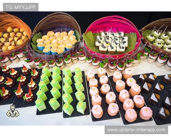 俱乐部公布重磅加盟,球员签约现场星光熠熠 俱乐部公布重磅加盟,球员签约现场星光熠熠